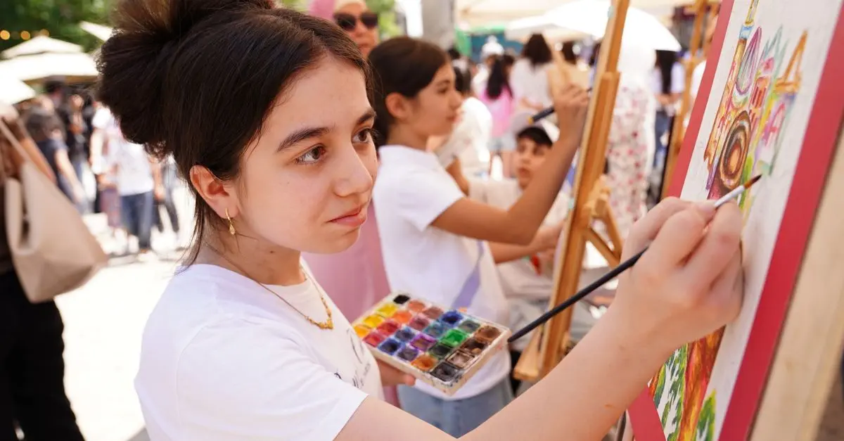 10 Creative Leisure Activities to Try This Weekend